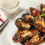 Stir-Fried Mussels with Chilli and Black Bean Sauce